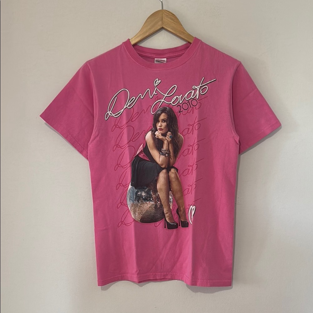 Vintage Demi Lovato T-Shirt / Here We Go Again Tour 2010 / Small / RARE
